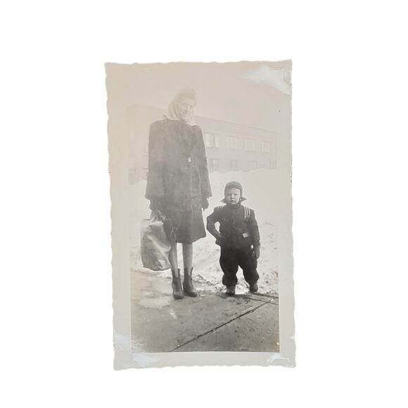 Vtg Mom & Baby Posing on Cold Day Original Monochrome Photography Found Snapshot - Picture 1 of 4